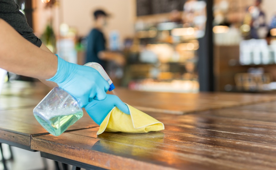 Pulizia nei ristoranti: mantenere gli standard di igiene in cucina e in sala